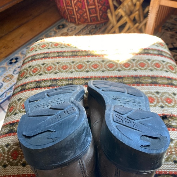 Chisel Toe Blundstones Size 4.5 - Picture 3 of 4